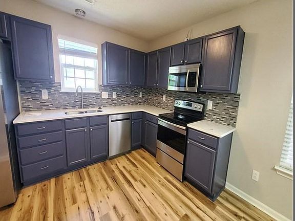 4th image of 8339 Kings Creek Dr
