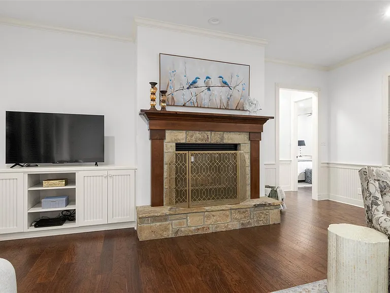 6130 Homeland Ln — Photo 11