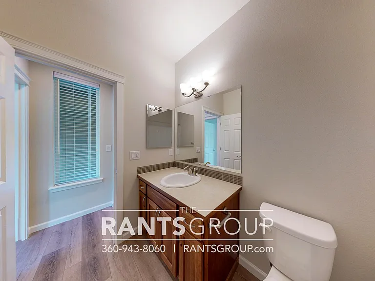 5212 Marian Dr NE — Photo 23