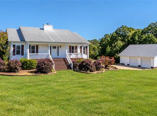 1298 Boggy Branch Rd, Woodruff, SC 29388