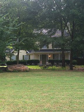 1st image of 490 Line Creek Cir