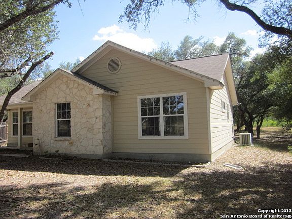 3rd image of 22327 Savannah Lake