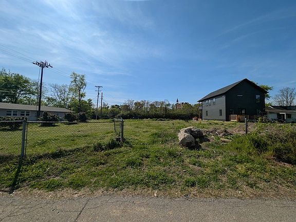 5th image of 1700 Scovel St