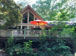 46 Still Water Rd, Cashiers, NC 28717