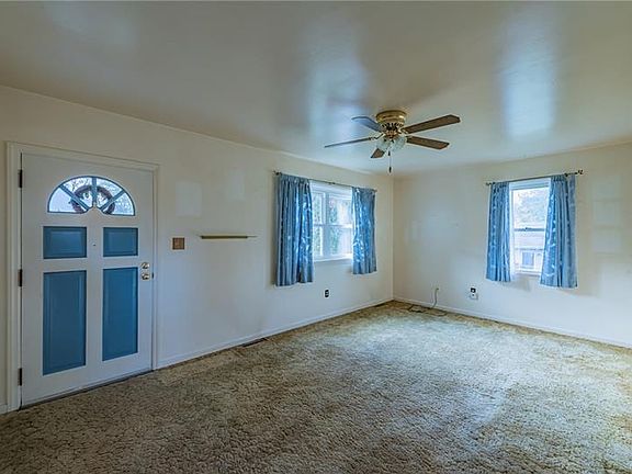 3rd image of 2448 Keystone Ave