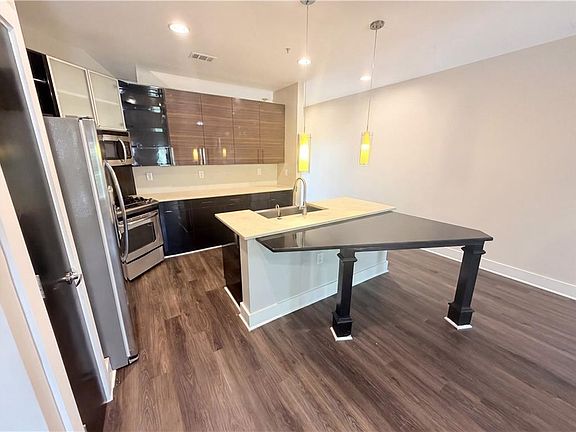 2nd image of 2030 Main St NW #203