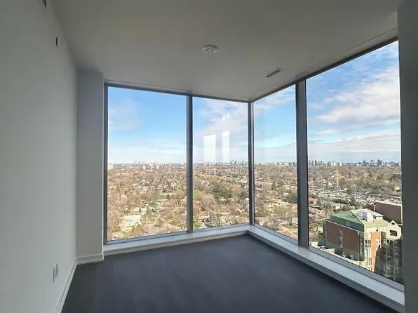 8 Olympic Garden Dr, Toronto, ON