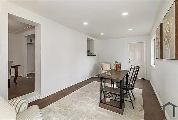 8265 Kentucky St — Photo 11