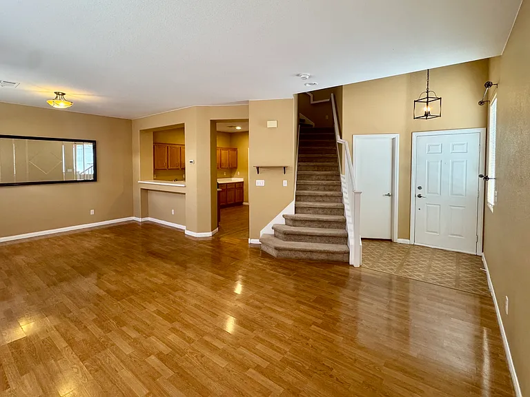 9538 Cherrydale Ct — Photo 3