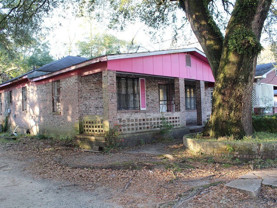 2nd image of 1104 Gayle St