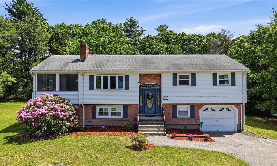 1st image of 55 Burnham Rd