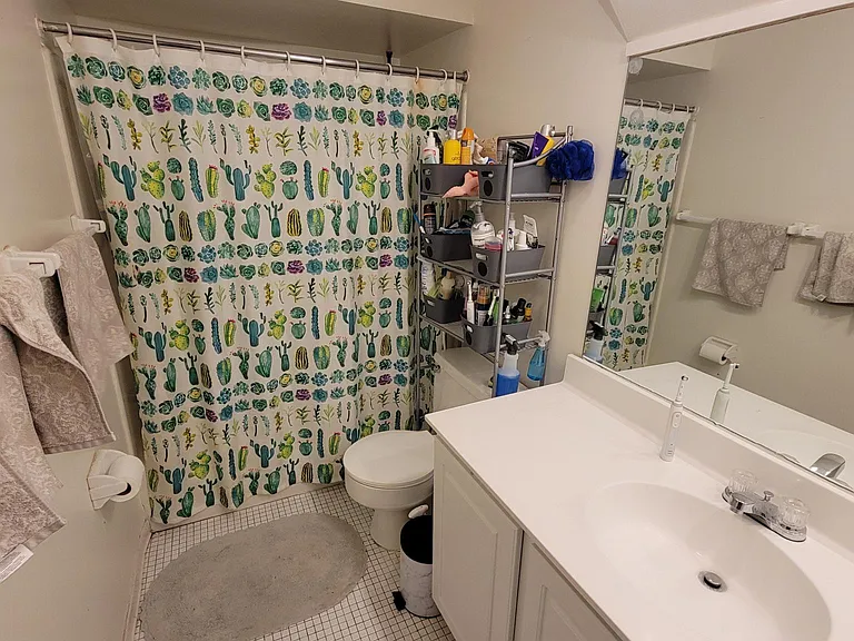 University Park Apartments — Photo 97