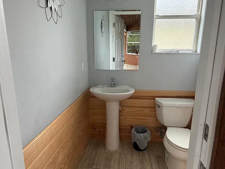 127 Burroughs Dr — Photo 28
