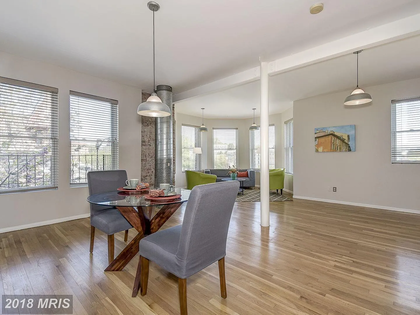 2038 18th St NW APT 302 photo 1