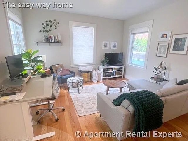 1 bed, 600 sqft, $3,200 — Photo 3