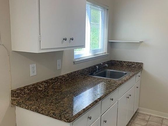 5th image of 1151 Village Dr APT 4
