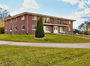 245 Summit Ave, Wales, WI 53183