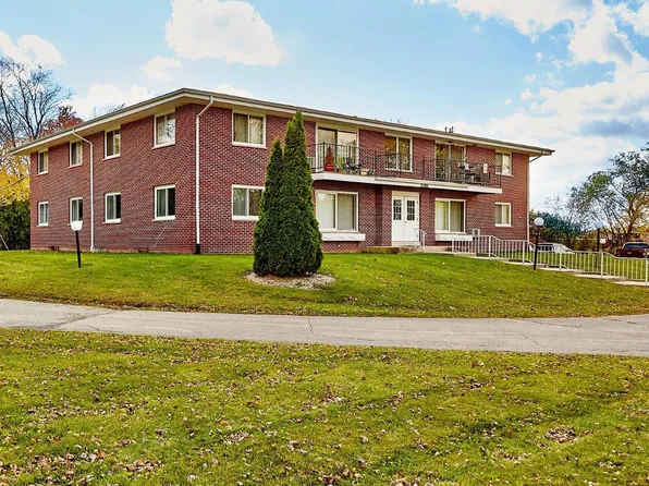 245 East Summit AVENUE, Wales, WI 53183