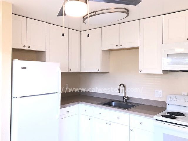 1st image of 642 Bolton Ct APT 2