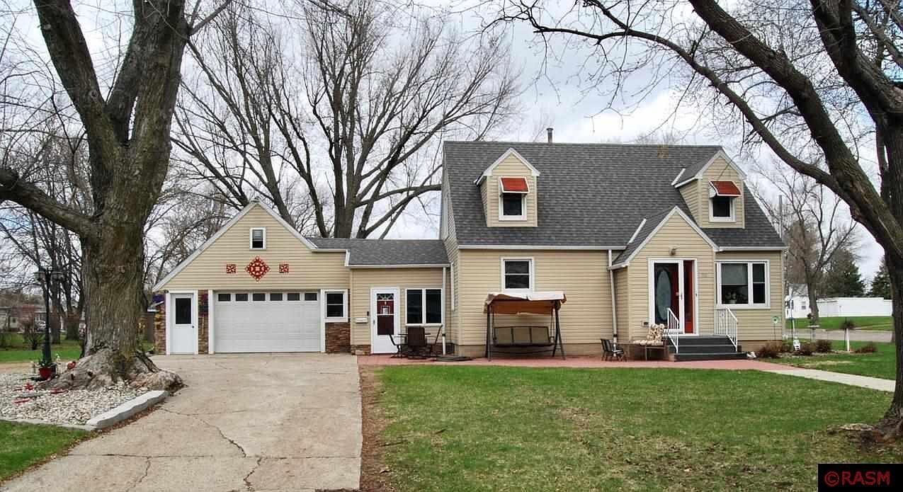 501 2nd St NW, Wells, MN 56097 Zillow