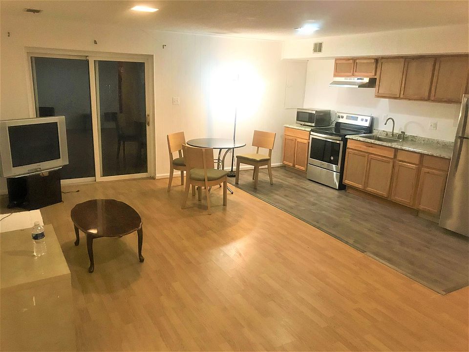 1st image of 47232 Kandel Ct