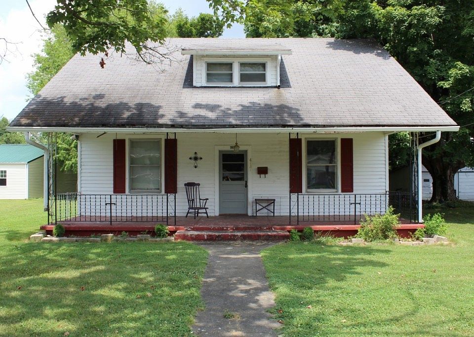 1st image of 417 W Cherry St