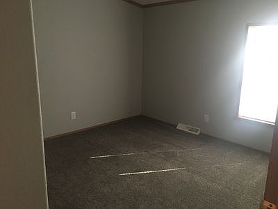 3rd image of 106 E River St