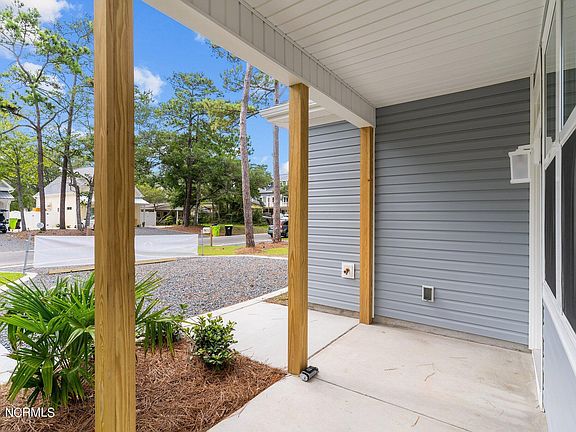 4th image of 138 NE 75th Street