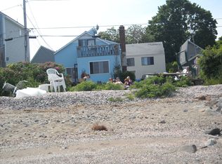 16 Seaview Ave, North Kingstown, RI 02852