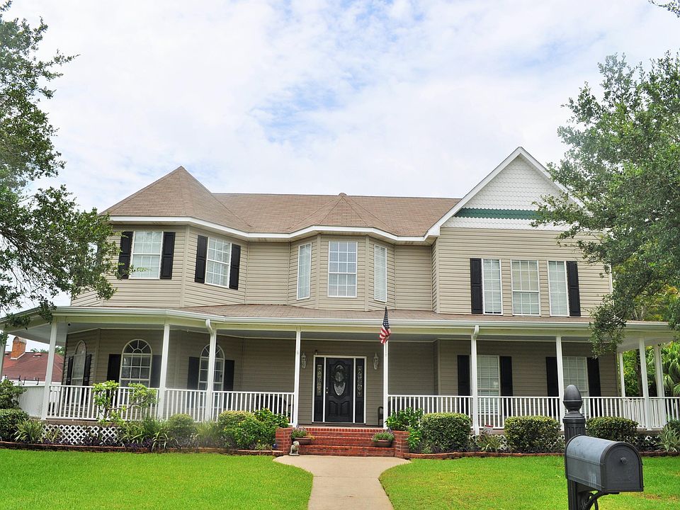 1st image of 1305 Roswell St