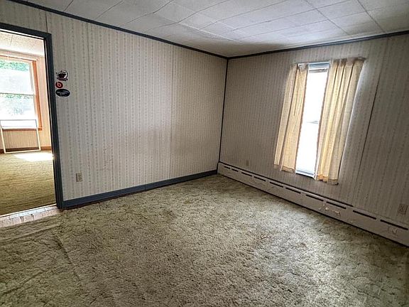 5th image of 604 3rd St