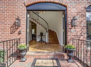 3233 Ellicott St NW, Washington, DC 20008