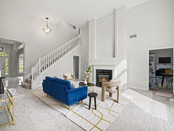 3rd image of 745 Compton Rd