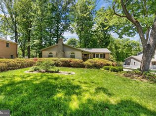 6604 Grey Fox Dr, Springfield, VA 22152