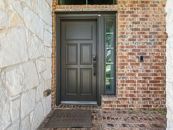 4th image of 16935 Kilgarth Dr