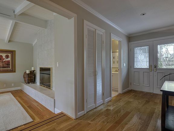 4th image of 1375 E Campbell Ave