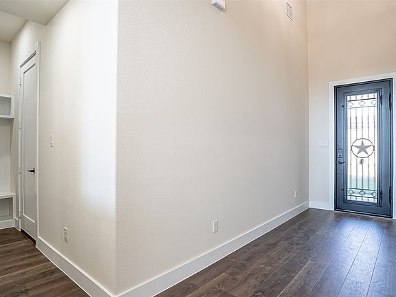 4th image of 5702 Barkridge Dr