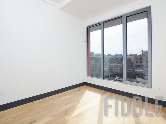 4th image of 10 Montieth St #464BB