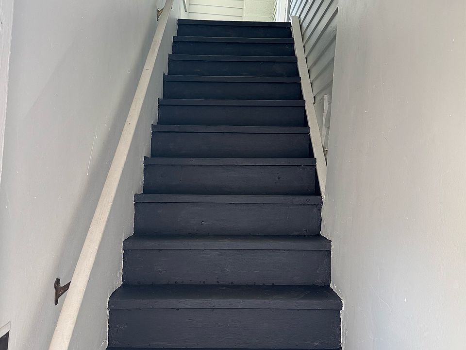1st image of 321 Expense St #2