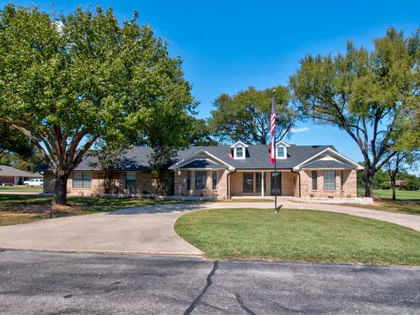 101 Wasco Cv, Lake Kiowa, TX 76240