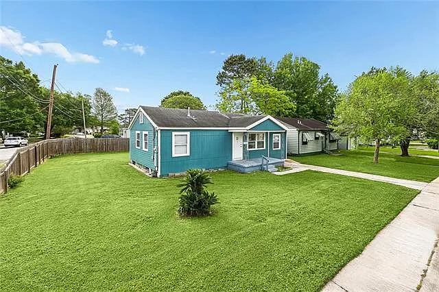 Building Photo - 438 Huntlee Dr