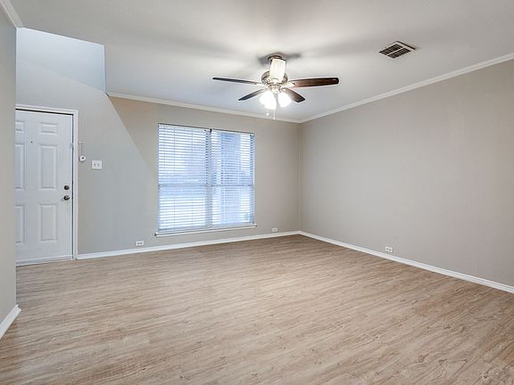 3rd image of 2057 Clear Creek Dr