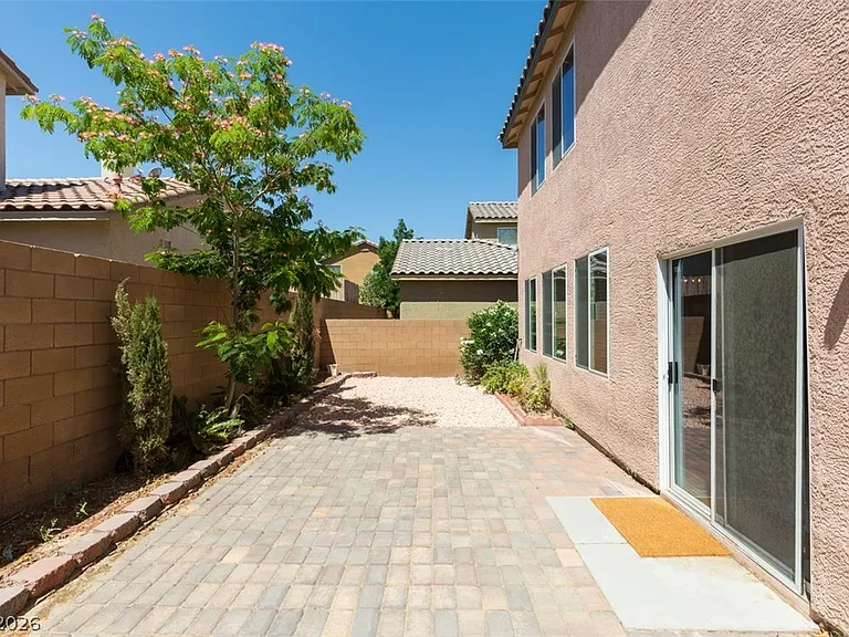 3305 Umbria Gardens Ave — Photo 27