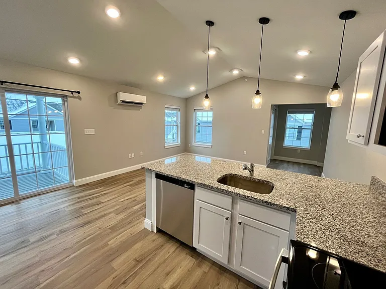 1100 River View Rd — Photo 1