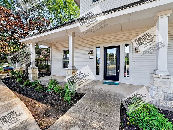 4th image of 706 Williams St