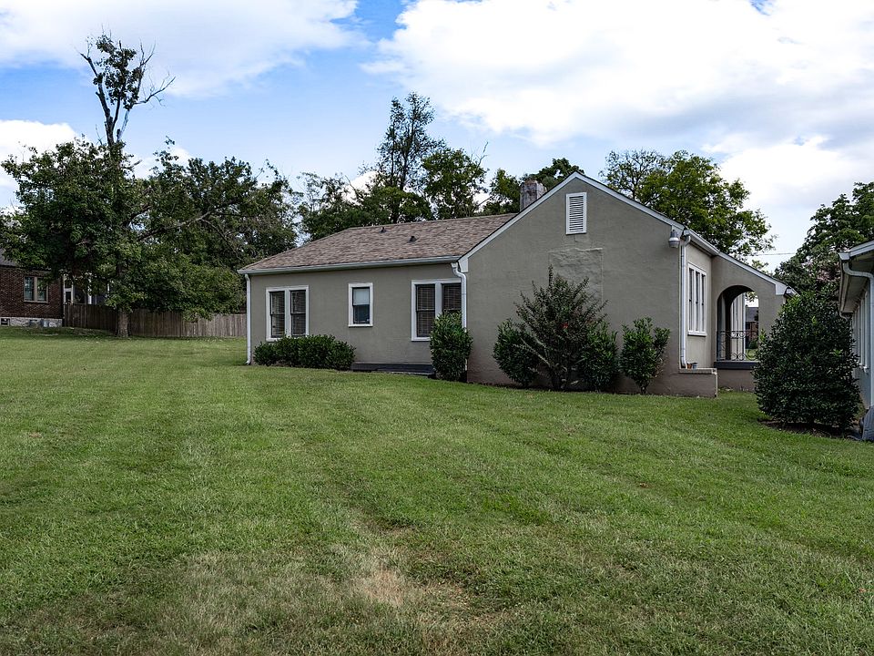 1st image of 1301 Riverside Dr #B