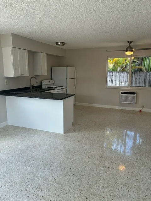 1 bed, 630 sqft, $1,800 — Photo 3