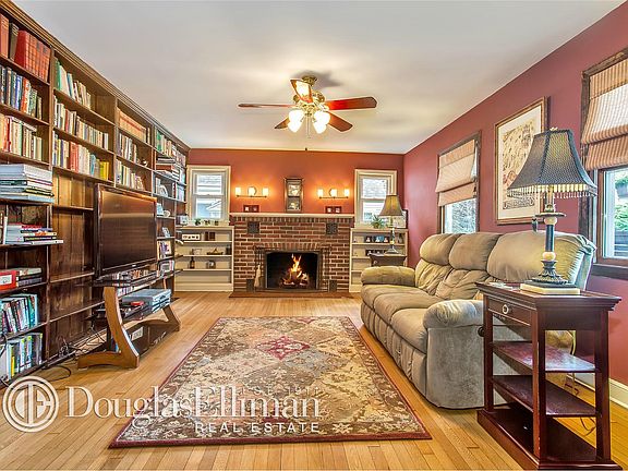 2nd image of 59 School House Ln
