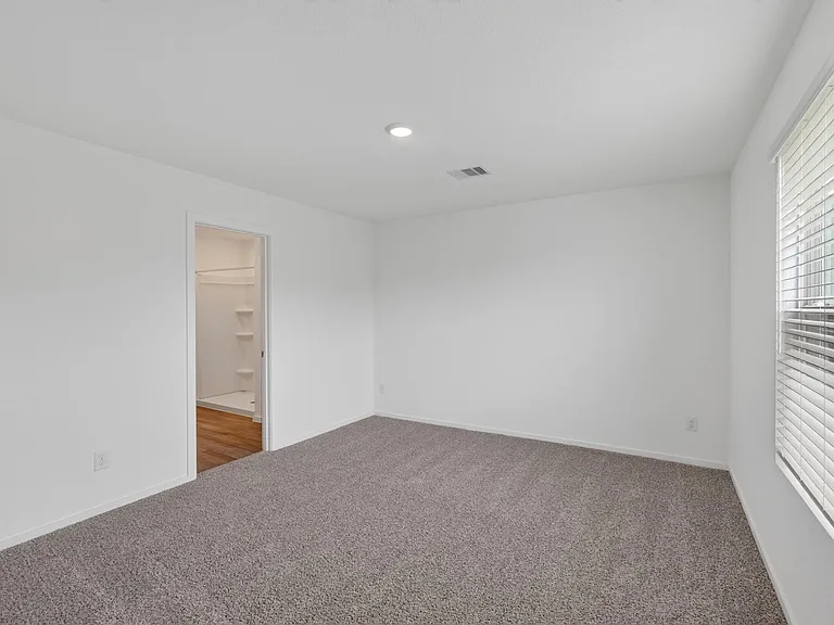 40818 Hawthorne Glades St — Photo 19