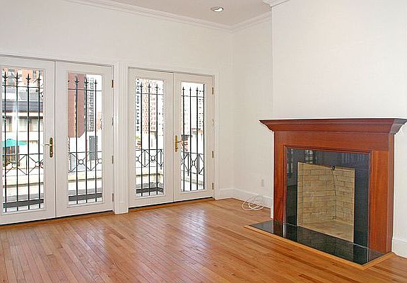 4th image of 229 E 89th St #5RWPH